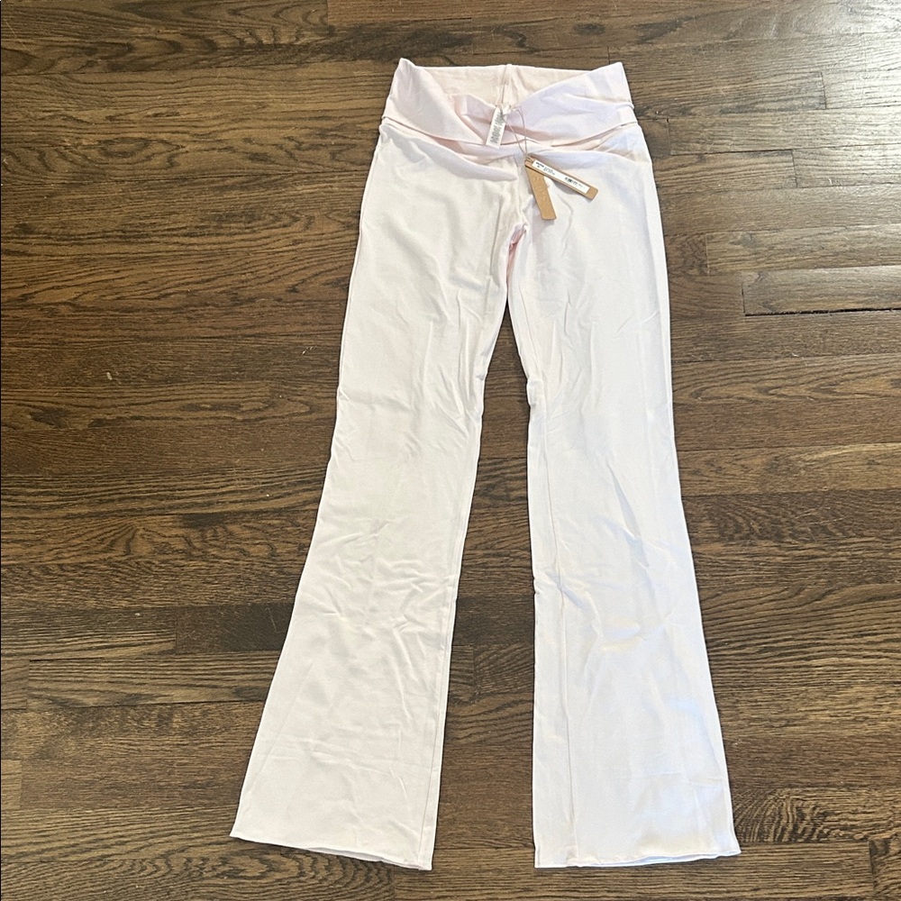 NWT - SKIMS light Pink Flared Yoga Pants